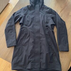 Lululemon Rain Rebel Jacket, Black, Size 6